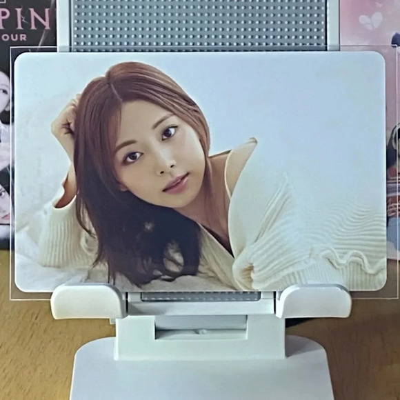 TWICE Other - ❌SOLD❌ TWICE TZUYU ABOUTZU Platform Nemo Ver Official Photocard